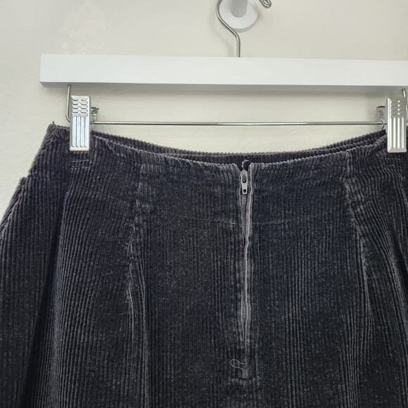 Vintage 90s Clothes Circuit Black Corduroy Mini Skirt High Waisted Whimsygoth 2 - Picture 6 of 8